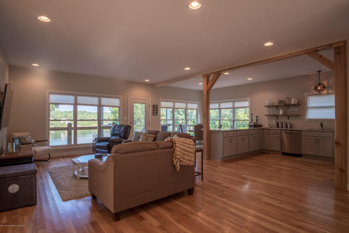 15 COUNTY ROAD 2021, Crane Hill, AL 35053