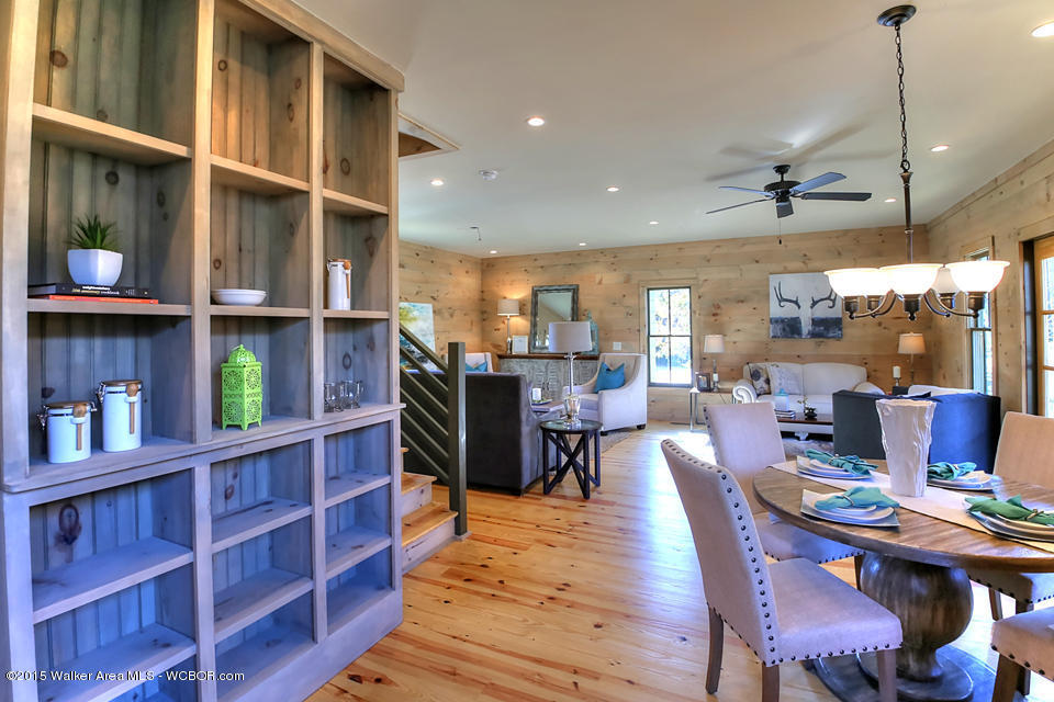 94 TURTLE POINT Dr, Crane Hill, AL 35053