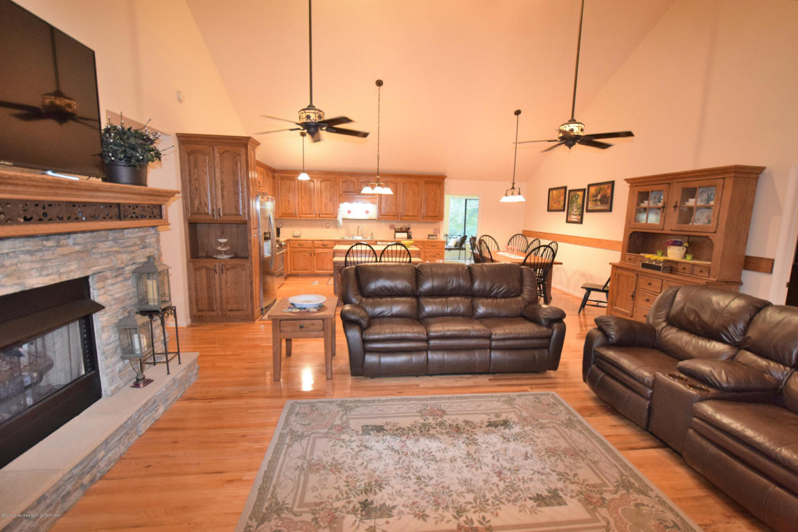 182 COUNTY ROAD 953, Crane Hill, AL 35053