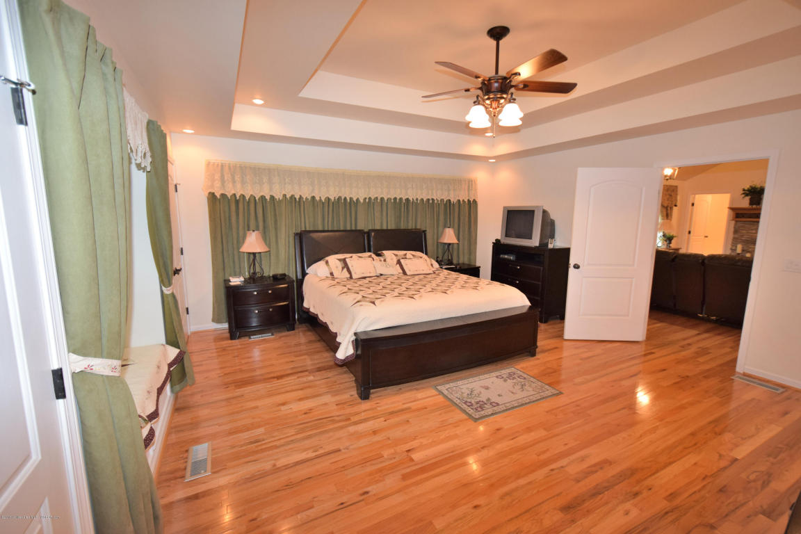 182 COUNTY ROAD 953, Crane Hill, AL 35053