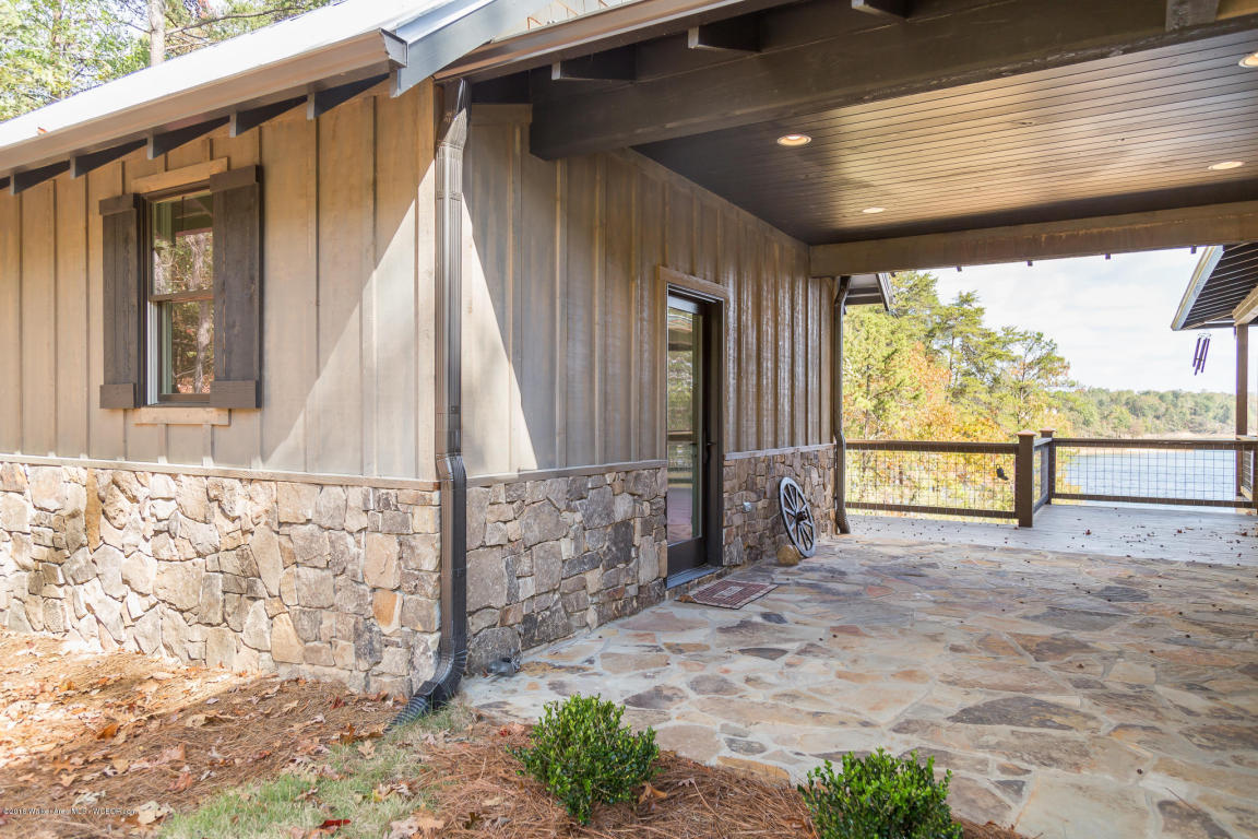 549 COUNTTY RD 2015, Crane Hill, AL 35053