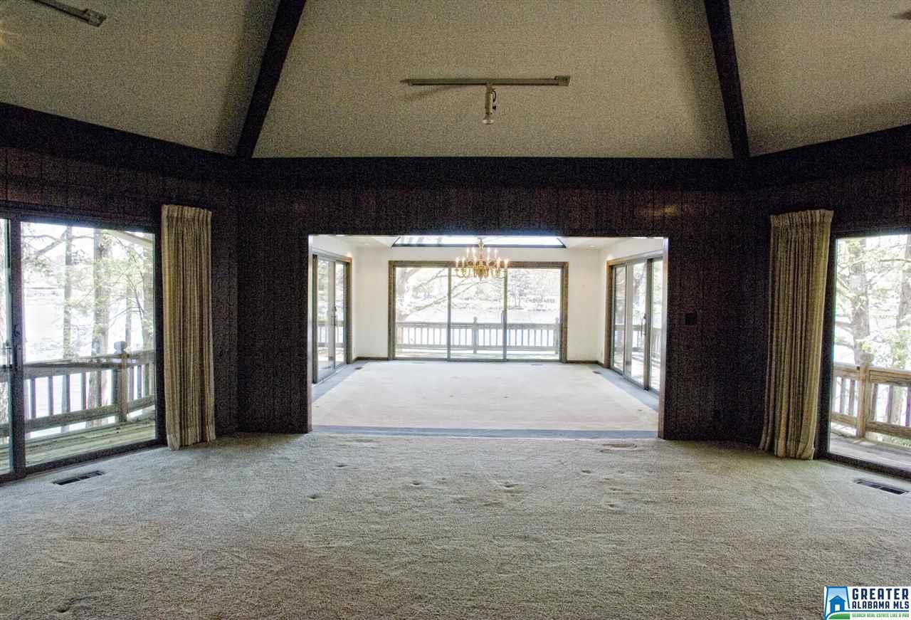230 LAKE SHORE CT, Cropwell, AL 35054