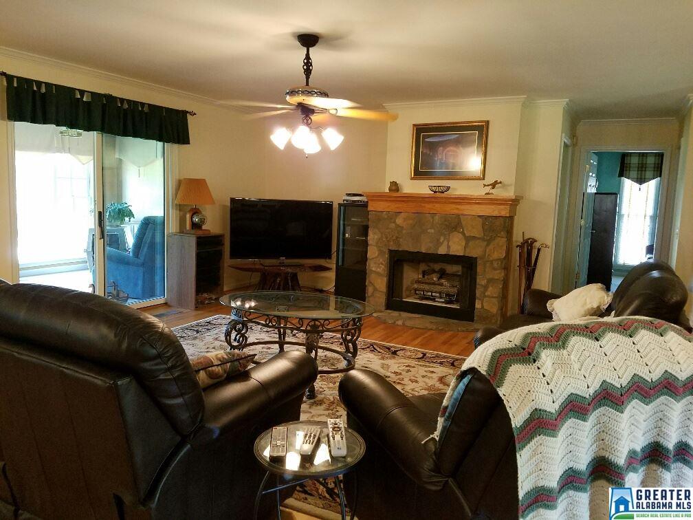 499 COOSA DR, Cropwell, AL 35054