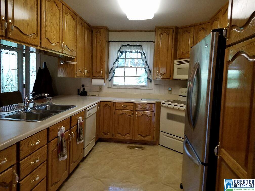 499 COOSA DR, Cropwell, AL 35054
