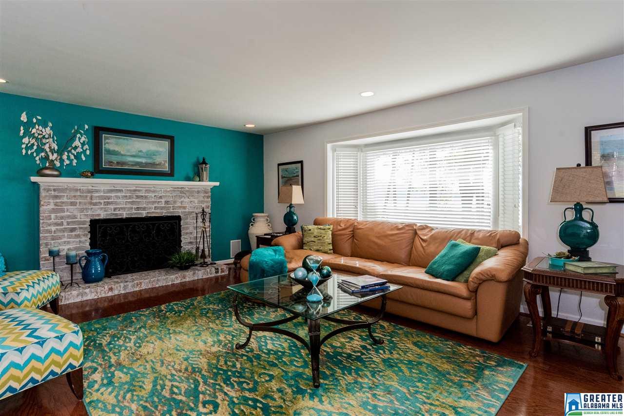 350 TREASURE ISLAND CIR, Cropwell, AL 35054