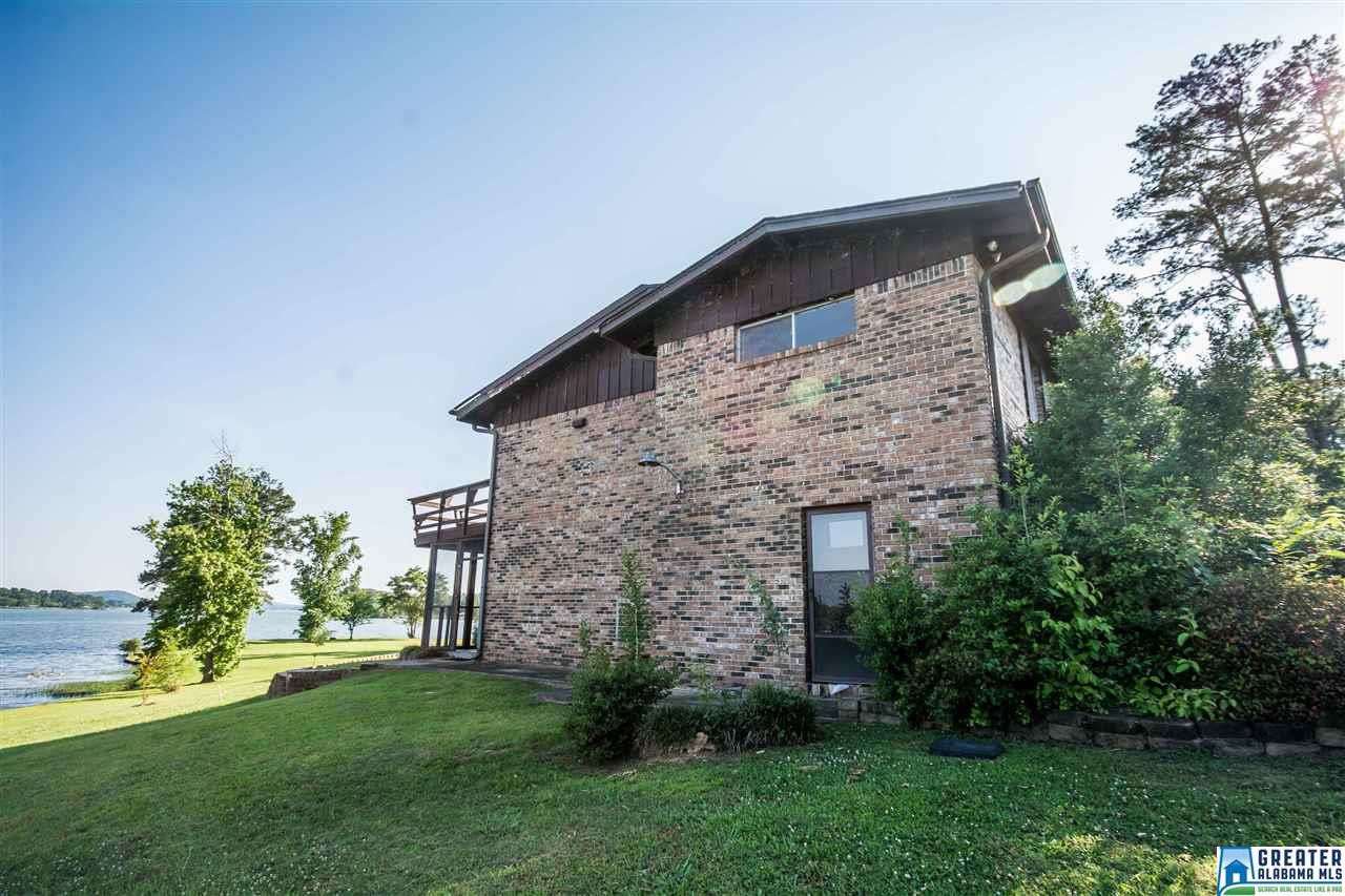 144 HOLIDAY ESTATES DR, Cropwell, AL 35054