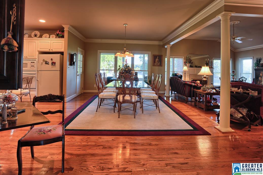 150 PINEVIEW DR, Cropwell, AL 35054