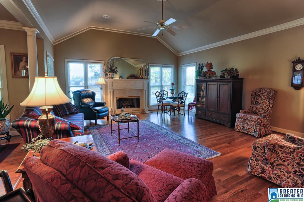 150 PINEVIEW DR, Cropwell, AL 35054