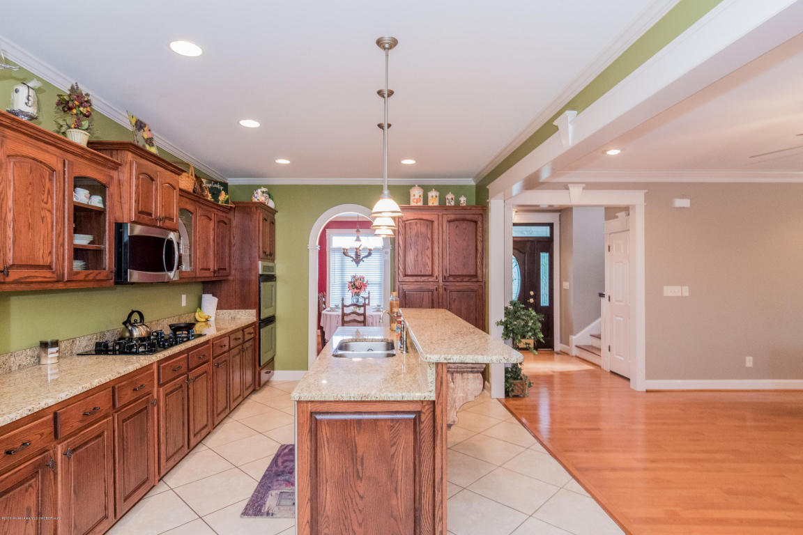 637 HAYFIELD Dr, Dora, AL 35062