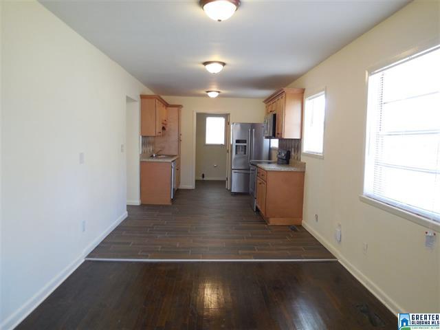 519 62nd St, Fairfield, AL 35064