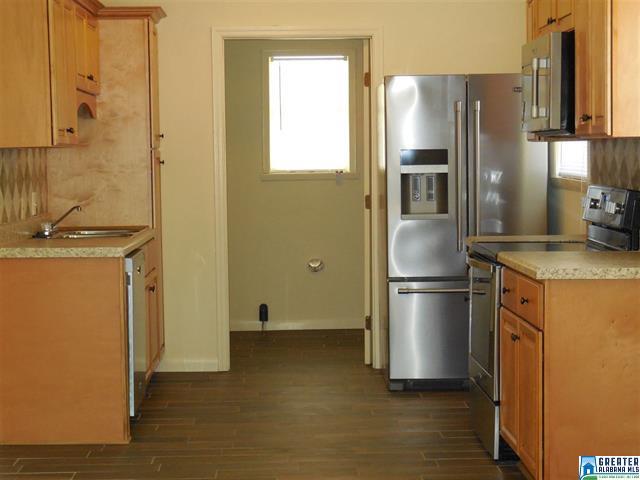 519 62nd St, Fairfield, AL 35064