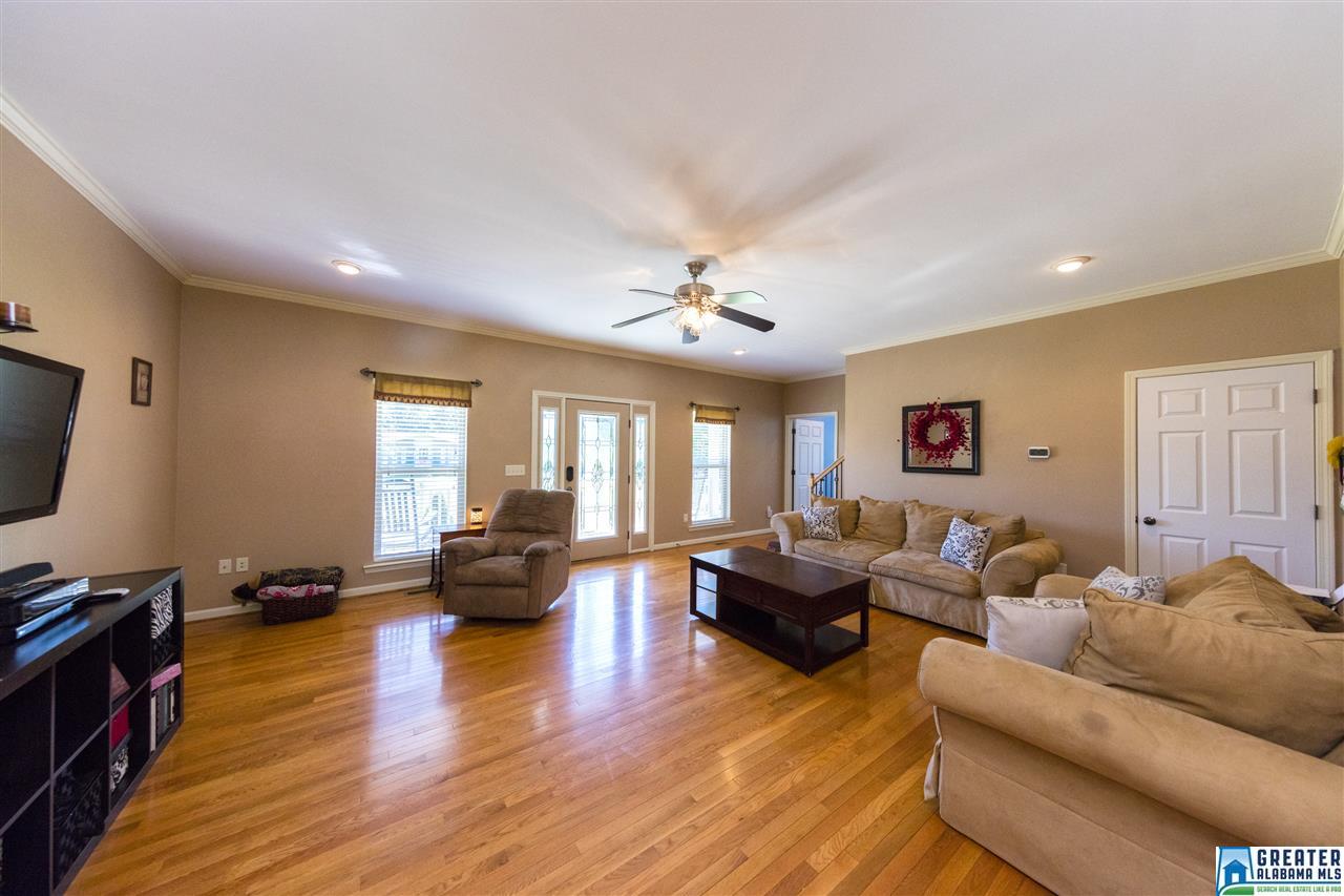 1116 ELLARD RD, Fultondale, AL 35068