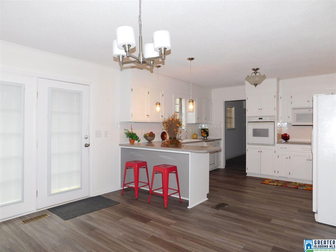 1231 W FOREST DR, Gardendale, AL 35071