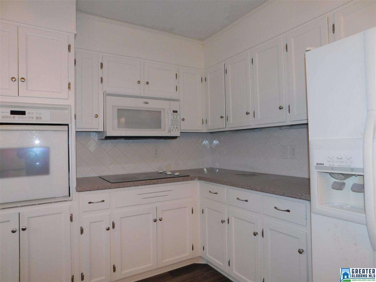 1231 W FOREST DR, Gardendale, AL 35071