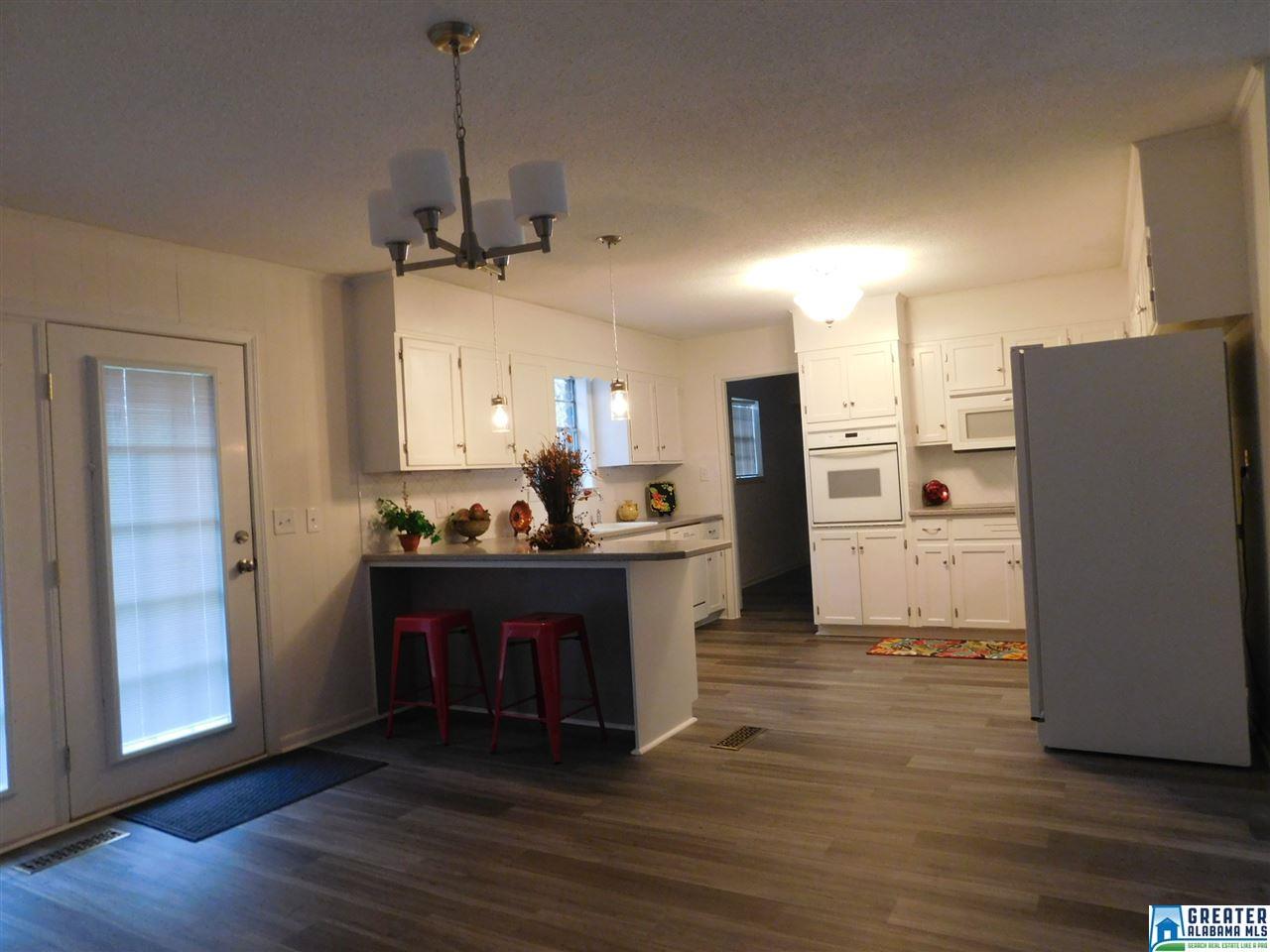 1231 W FOREST DR, Gardendale, AL 35071