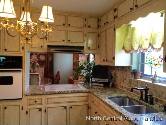 302 NW WEST DRIVE, Hanceville, AL 35077