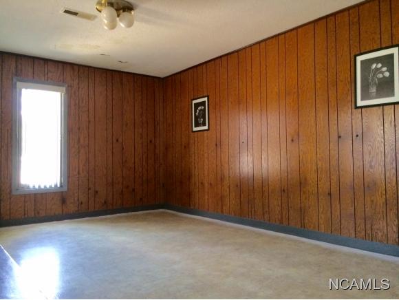 401 SHADY LANE DR, Hanceville, AL 35077