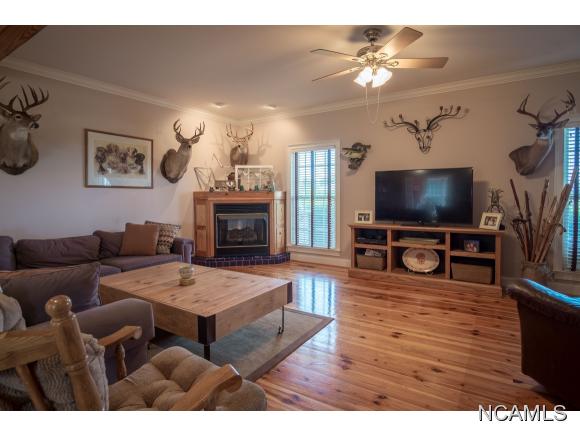2101 CO RD 1683, Holly Pond, AL 35083