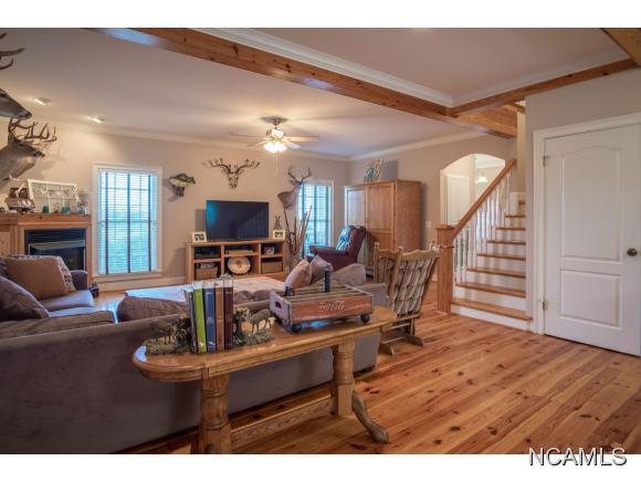 2101 CO RD 1683, Holly Pond, AL 35083