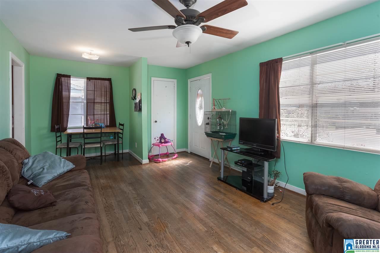 8708 SUNSET DR, Leeds, AL 35094