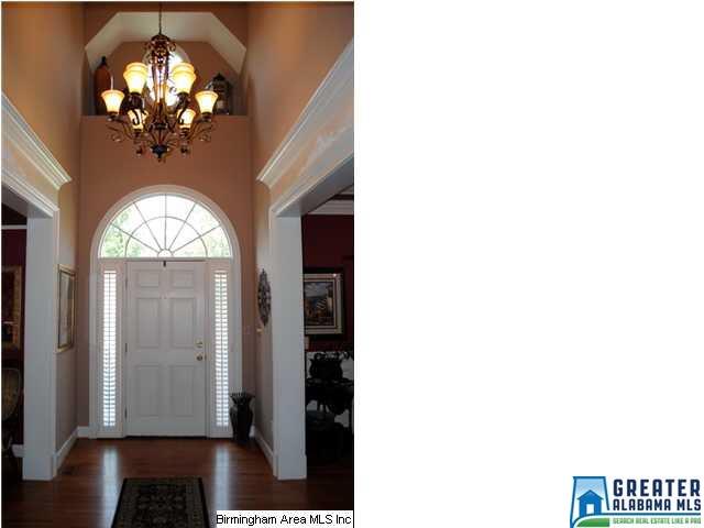 8010 HOLLY CIR, Mccalla, AL 35111