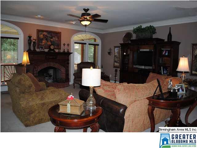 8010 HOLLY CIR, Mccalla, AL 35111