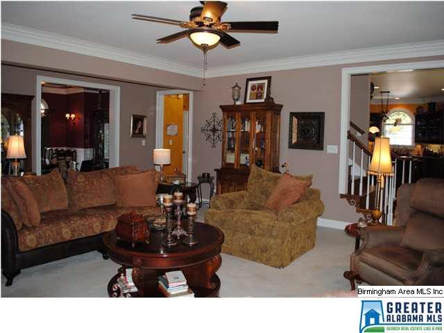 8010 HOLLY CIR, Mccalla, AL 35111
