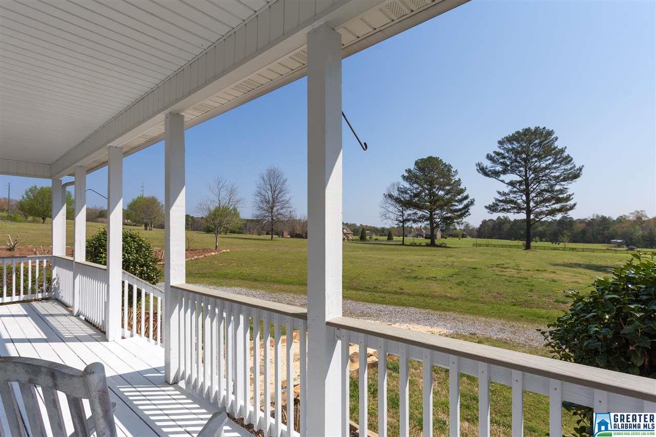 411Shadow Bend Dr, Odenville, AL 35120