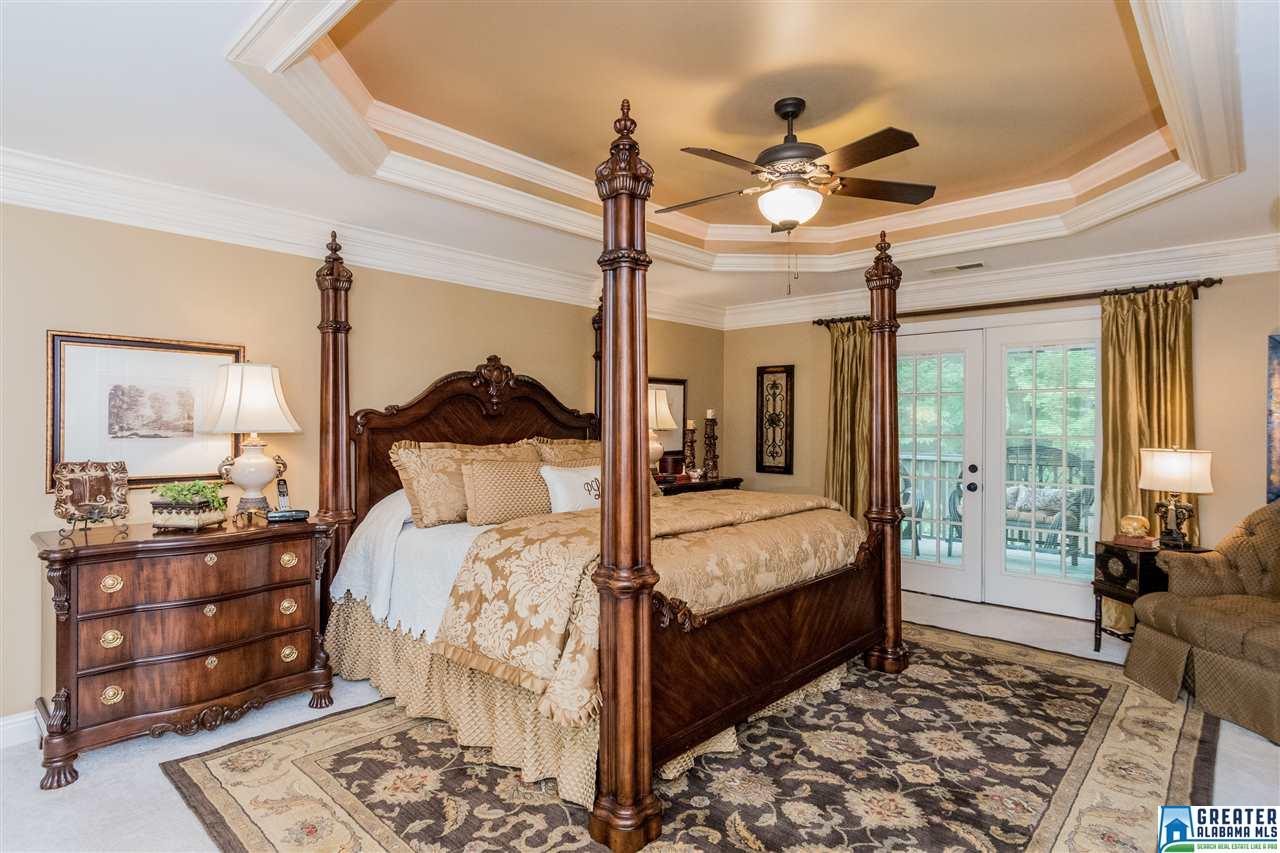 226 ST ANDREWS PKWY, Oneonta, AL 35121