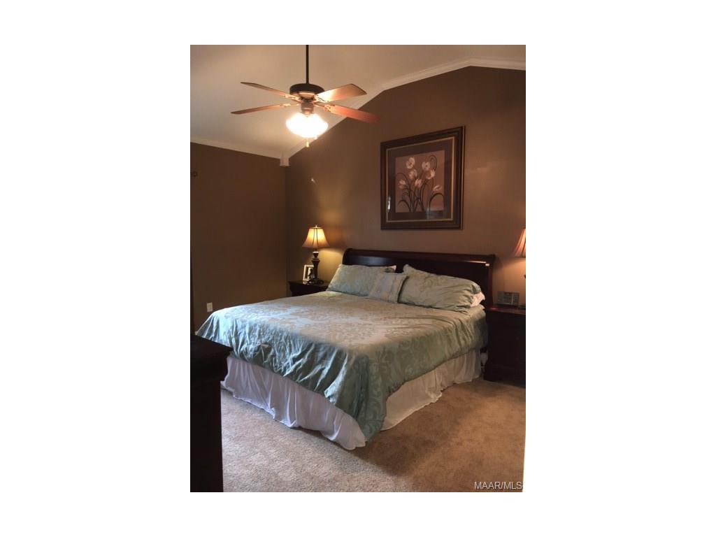 109 Hayesbury Lane, Pelham, AL 35124