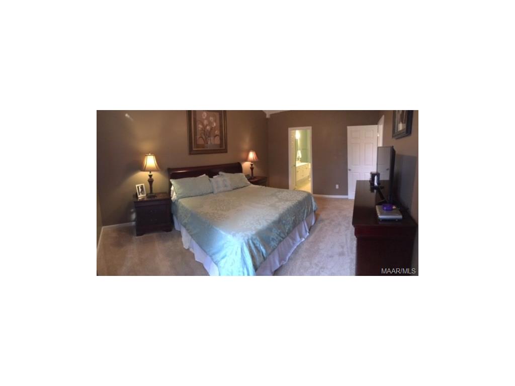 109 Hayesbury Lane, Pelham, AL 35124