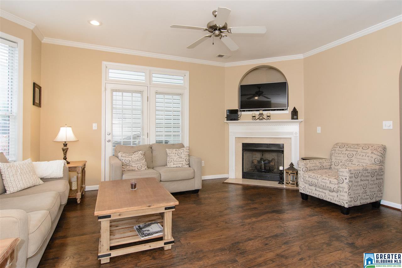 226 CALLOWAY LN, Pelham, AL 35124