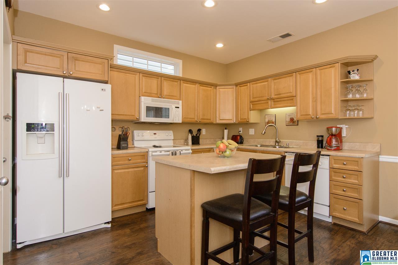 226 CALLOWAY LN, Pelham, AL 35124