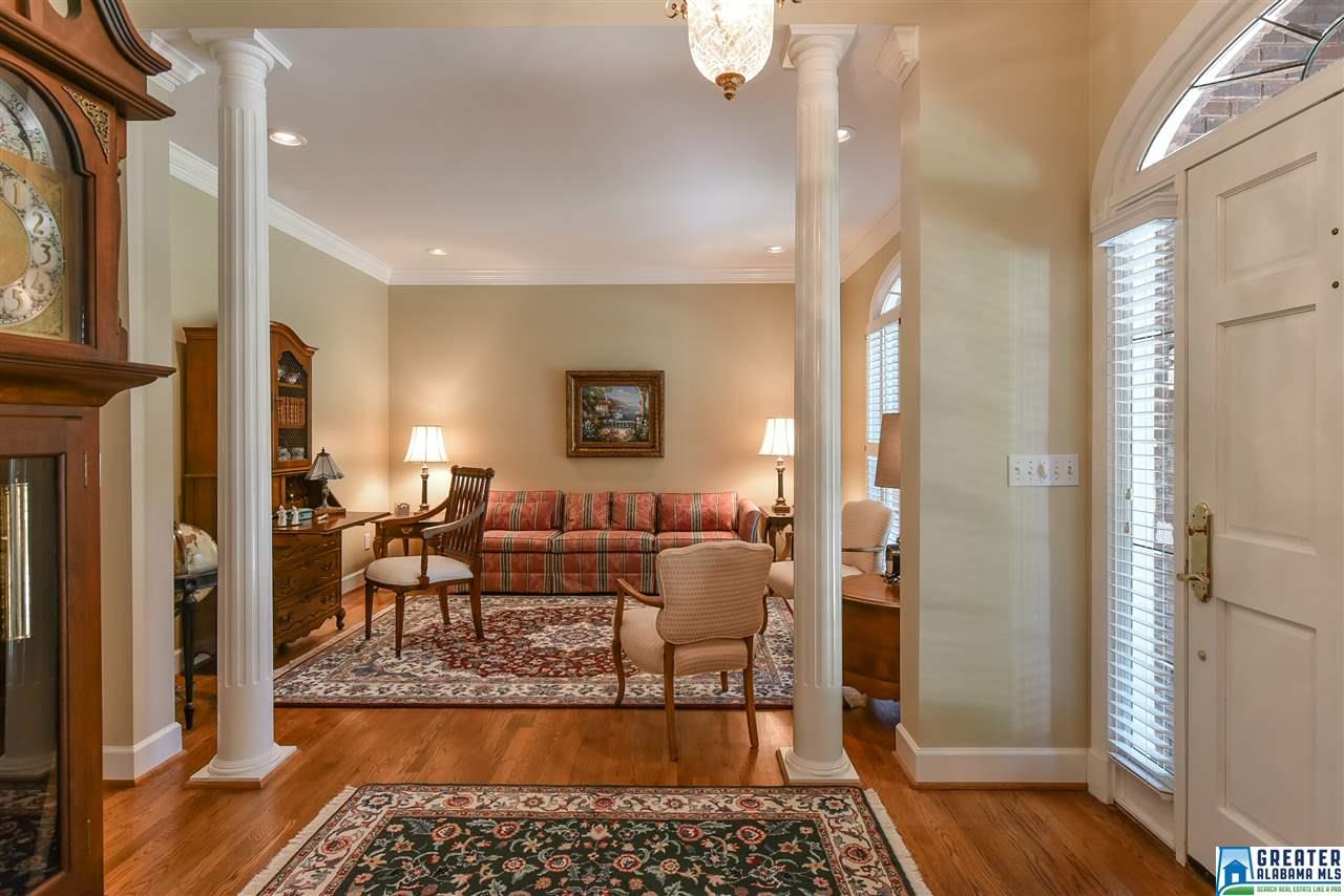 7006 INDIAN RIDGE DR, Indian Springs Village, AL 35124
