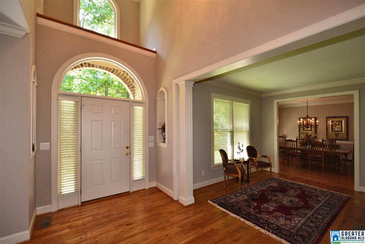 1900 INDIAN CREST DR, Indian Springs Village, AL 35124