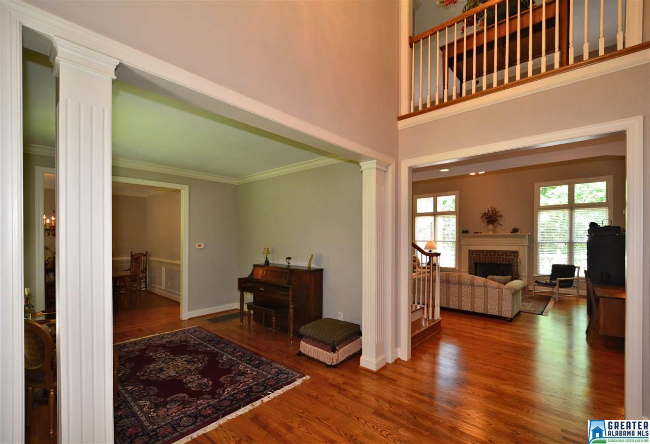 1900 INDIAN CREST DR, Indian Springs Village, AL 35124