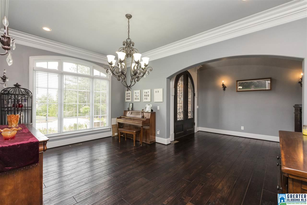 245Kings Crest Ln Ln, Pelham, AL 35124