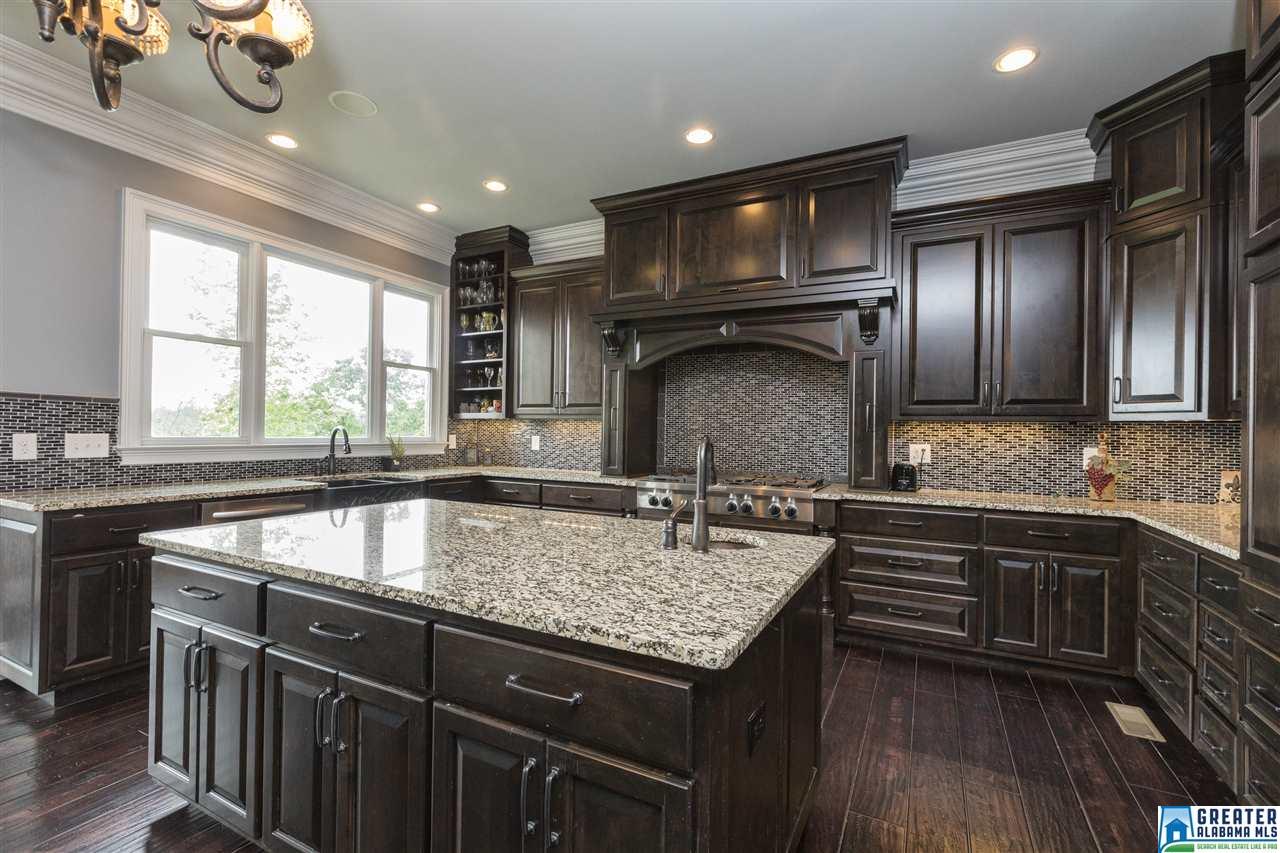 245Kings Crest Ln Ln, Pelham, AL 35124