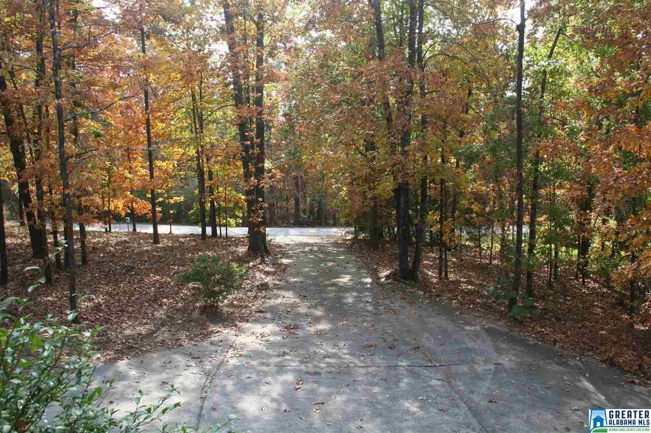 2815 INDIAN CREST DR, Pelham, AL 35124