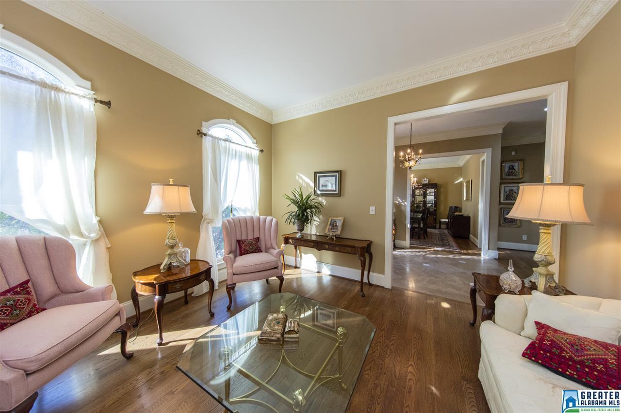 125 WINDSOR CIR, Pelham, AL 35124