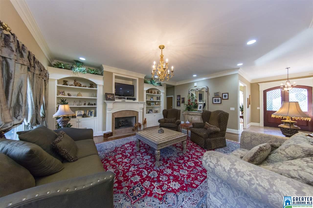125 WINDSOR CIR, Pelham, AL 35124