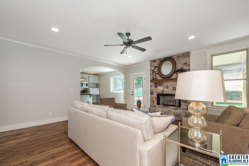 519 BENT CREEK TRC, Pelham, AL 35124