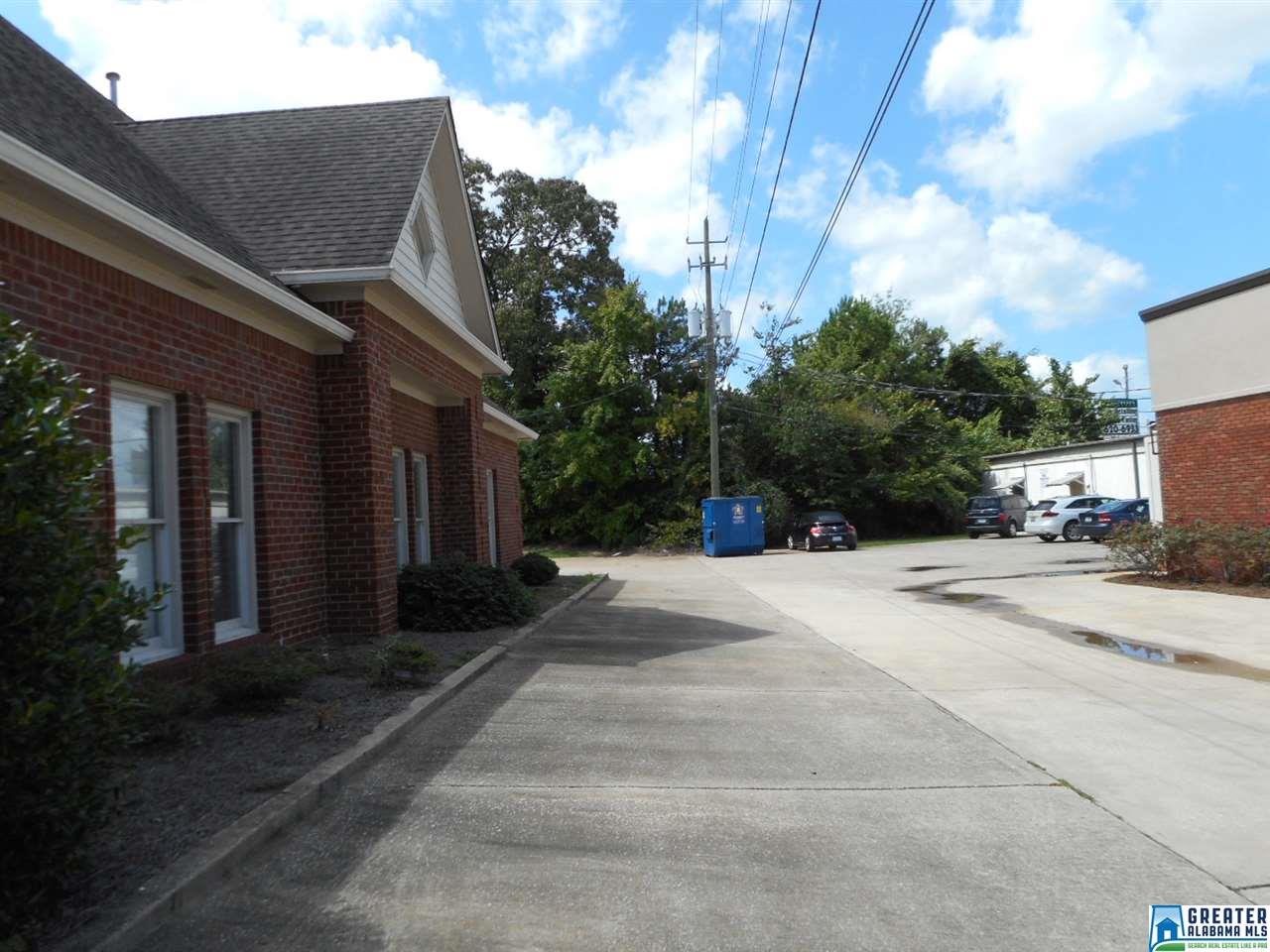 200 CANYON PARK DR, Pelham, AL 35124