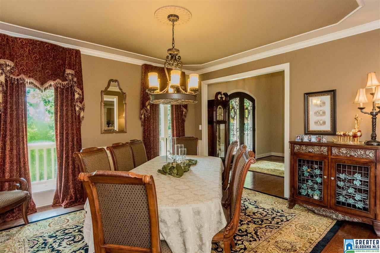 136 KINGS CREST LN, Pelham, AL 35124