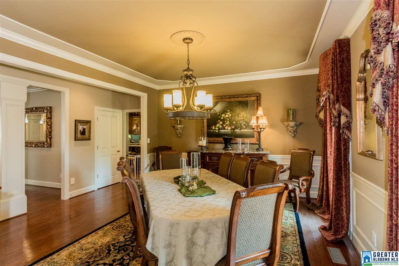 136 KINGS CREST LN, Pelham, AL 35124