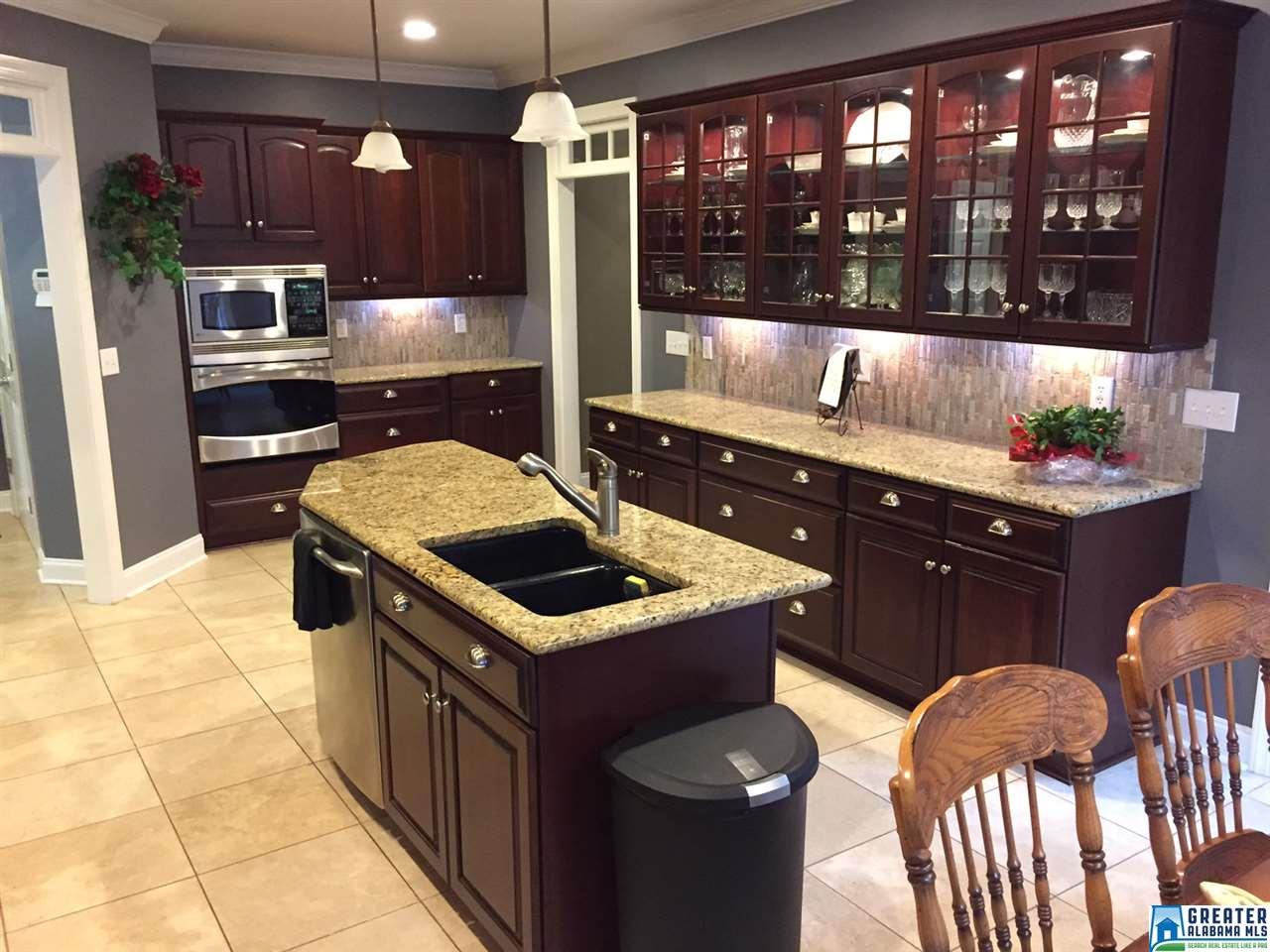 444 EAGLE POINTE DR, Pell City, AL 35128