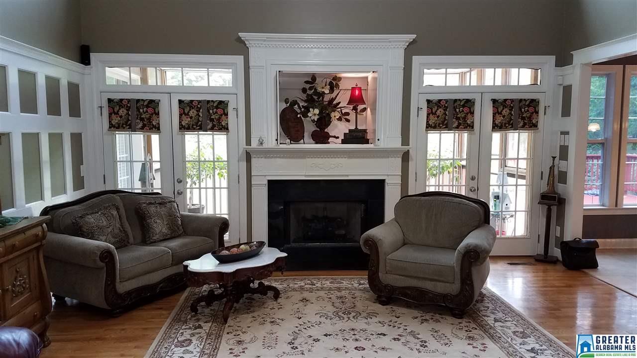 444 EAGLE POINTE DR, Pell City, AL 35128
