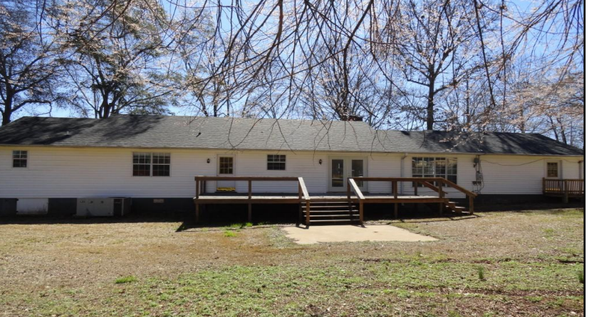 7113 Skyline DrPell City, AL, 35128Saint Clair County