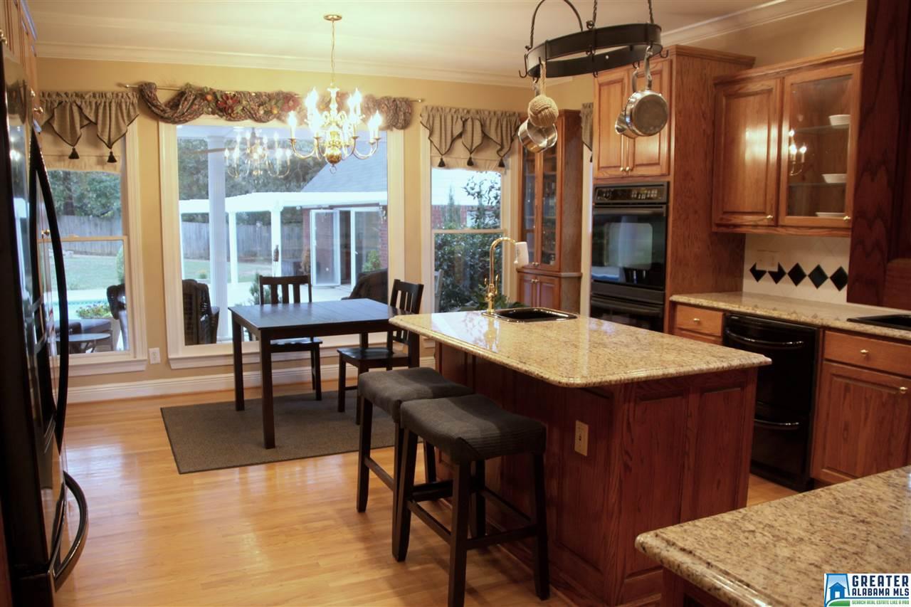 413 EAGLE POINT DR, Pell City, AL 35128