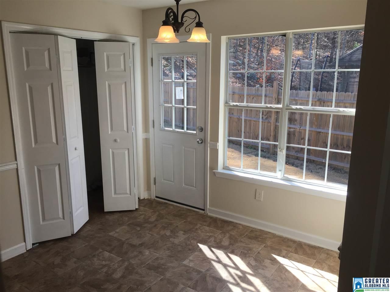 4008 FOREST LAKES RD, Sterrett, AL 35147